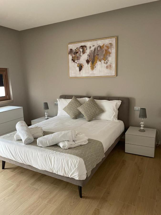Notti O' Tunn Luxury Rooms In Centro Geraci Siculo Екстериор снимка