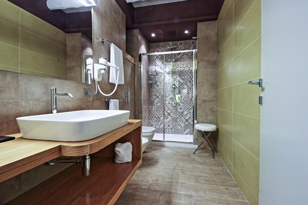 Notti O' Tunn Luxury Rooms In Centro Geraci Siculo Екстериор снимка