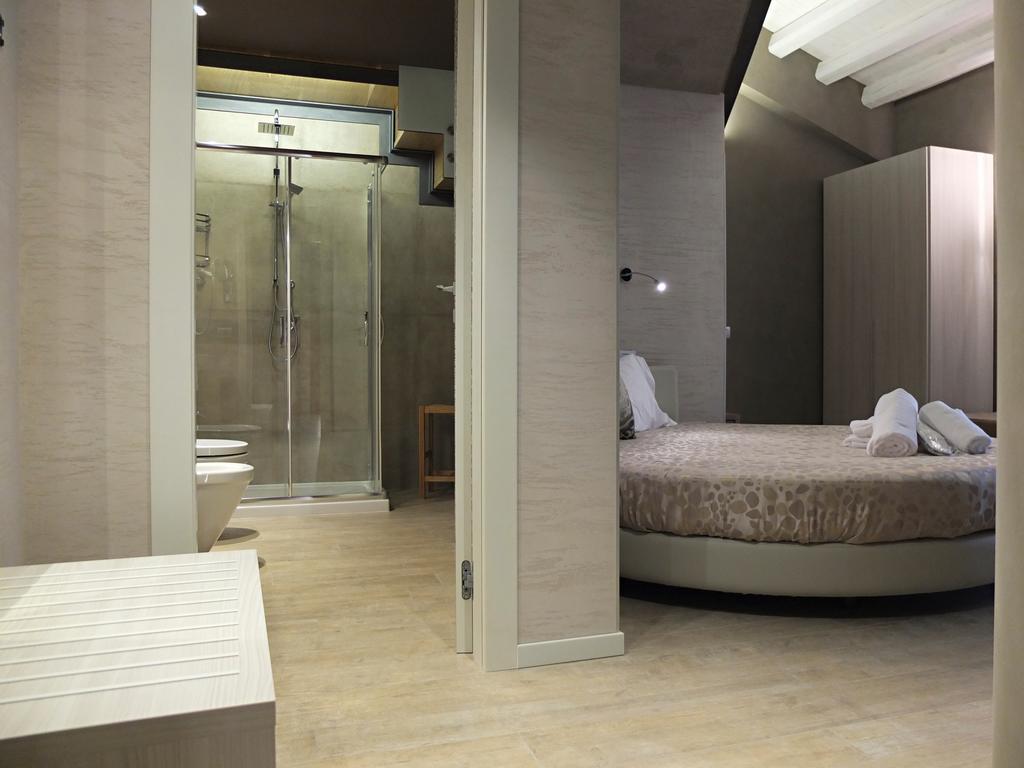 Notti O' Tunn Luxury Rooms In Centro Geraci Siculo Екстериор снимка